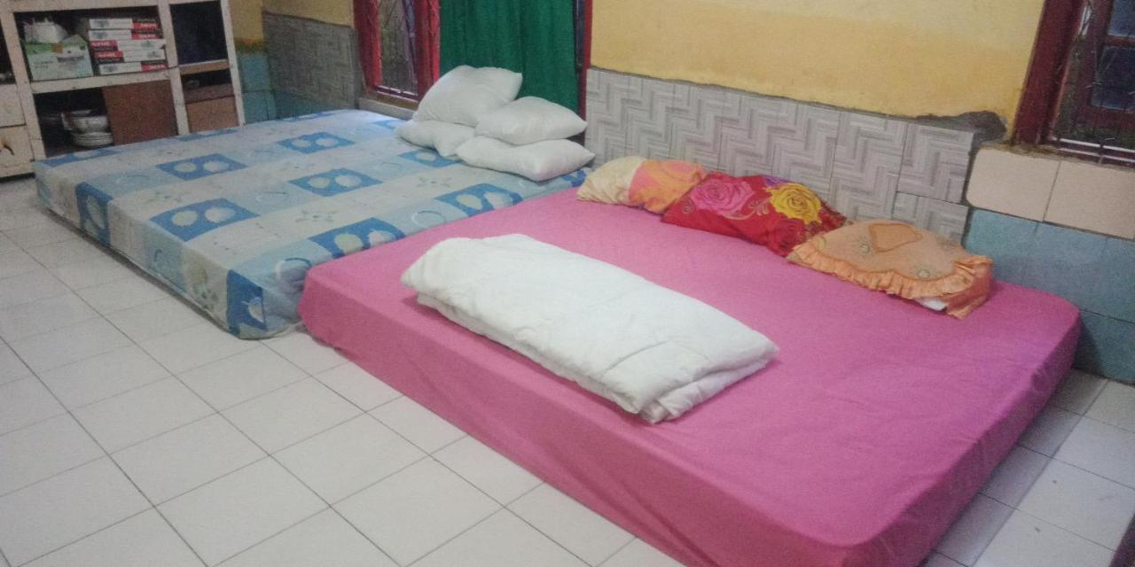 Agus Family Homestay Labuan Bajo Exteriör bild
