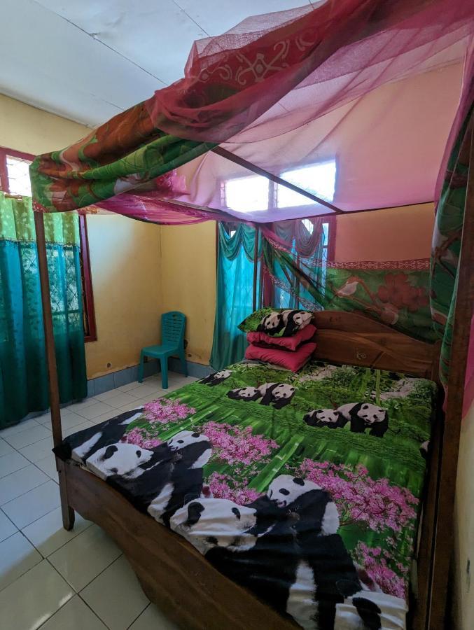 Agus Family Homestay Labuan Bajo Exteriör bild